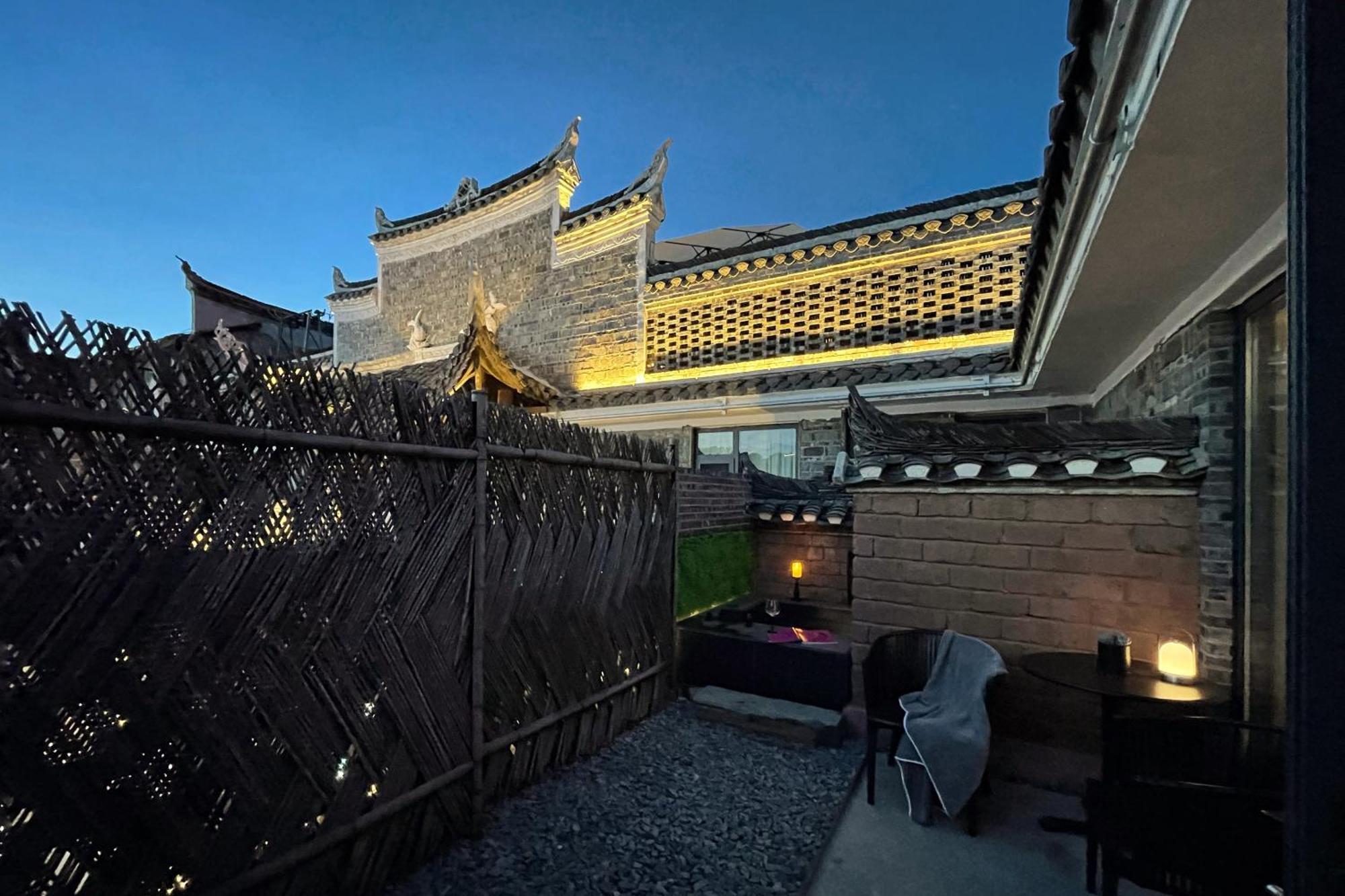 Phoenix Hall House Hotel Fenghuang Εξωτερικό φωτογραφία